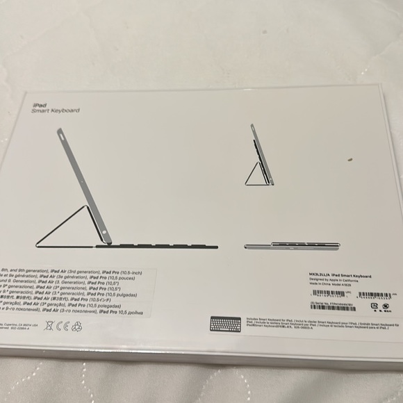 iPad Smart Keyboard - Picture 2 of 2